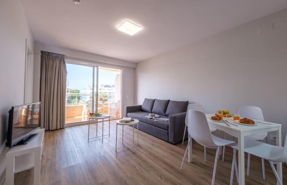 Superior 1 Bedroom Apartment