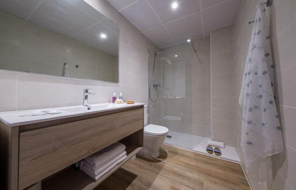 Superior 1 Bedroom Apartment