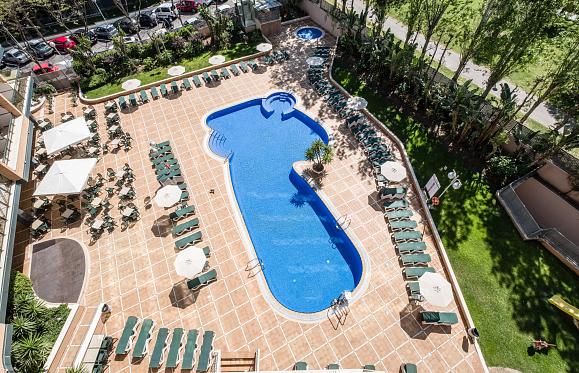 Habitación Estándar 2 Adultos Vista Piscina + Parking Gratis