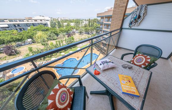 Habitación Doble Superior Vista Piscina + Párking GRATIS