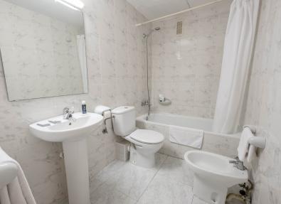 Bath room Apartments California Salou Tarragona