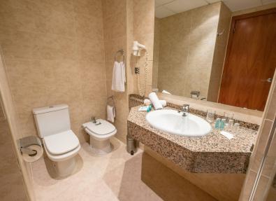 Bathroom Hotel California Palace Salou